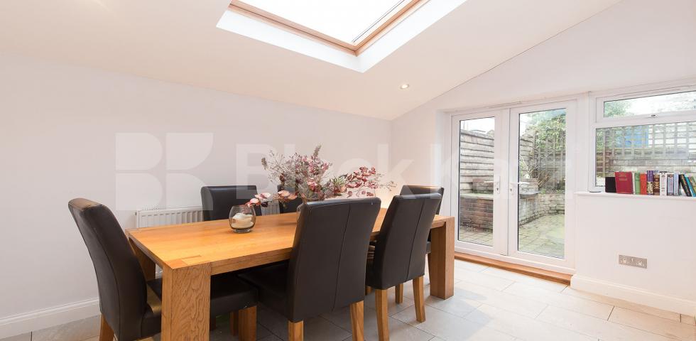 			Fantastic New Instruction!, 2 Bedroom, 1 bath, 1 reception Ground Floor Flat			 Cecile Park, Crouch End